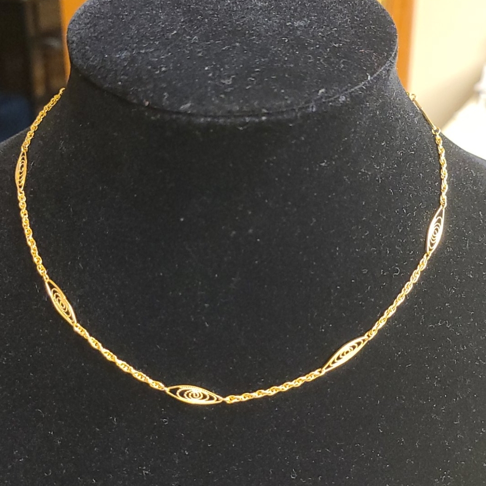 Necklace or Bracelet/Gold Petite